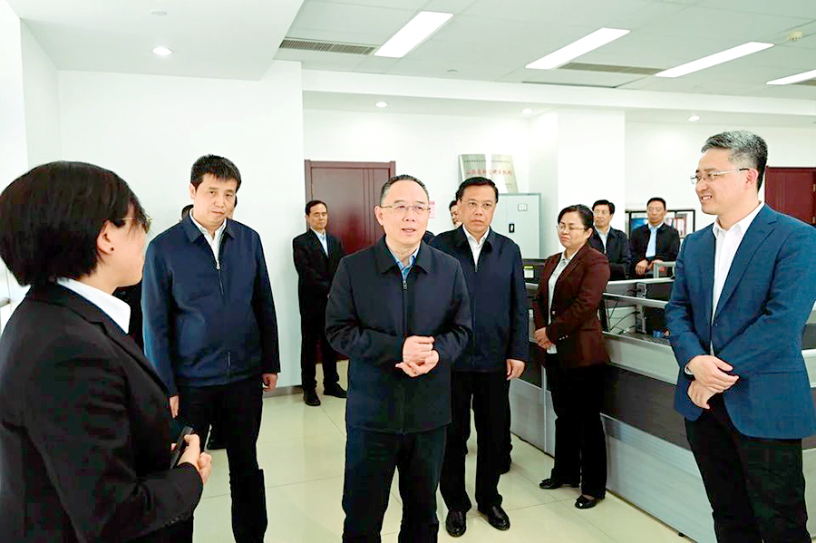 山西省委副书记、省长金湘军在省科技厅、省工信厅调研
